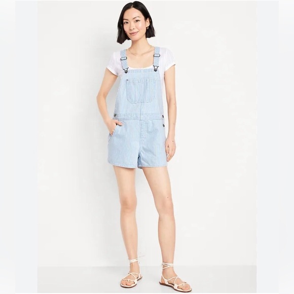 Old Navy Denim - Women’s Light Blue Stripe Denim Short Overalls